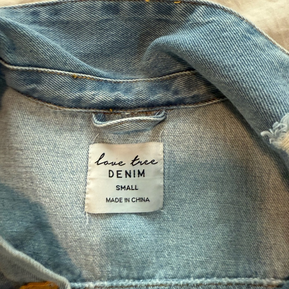 Jean jacket - Picture 2 of 5